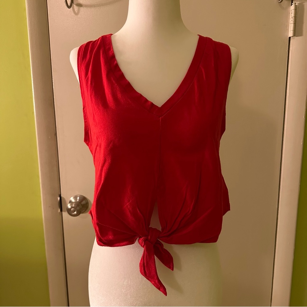 Forever 21 Red Sleeveless Tie-Front Tank Top